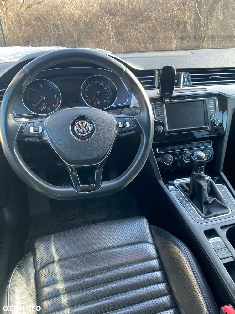 Volkswagen Passat 2.0 TDI BMT Highline - 5
