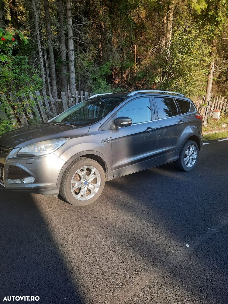 Ford Kuga 2.0 TDCi 4x4 Aut. Titanium - 1