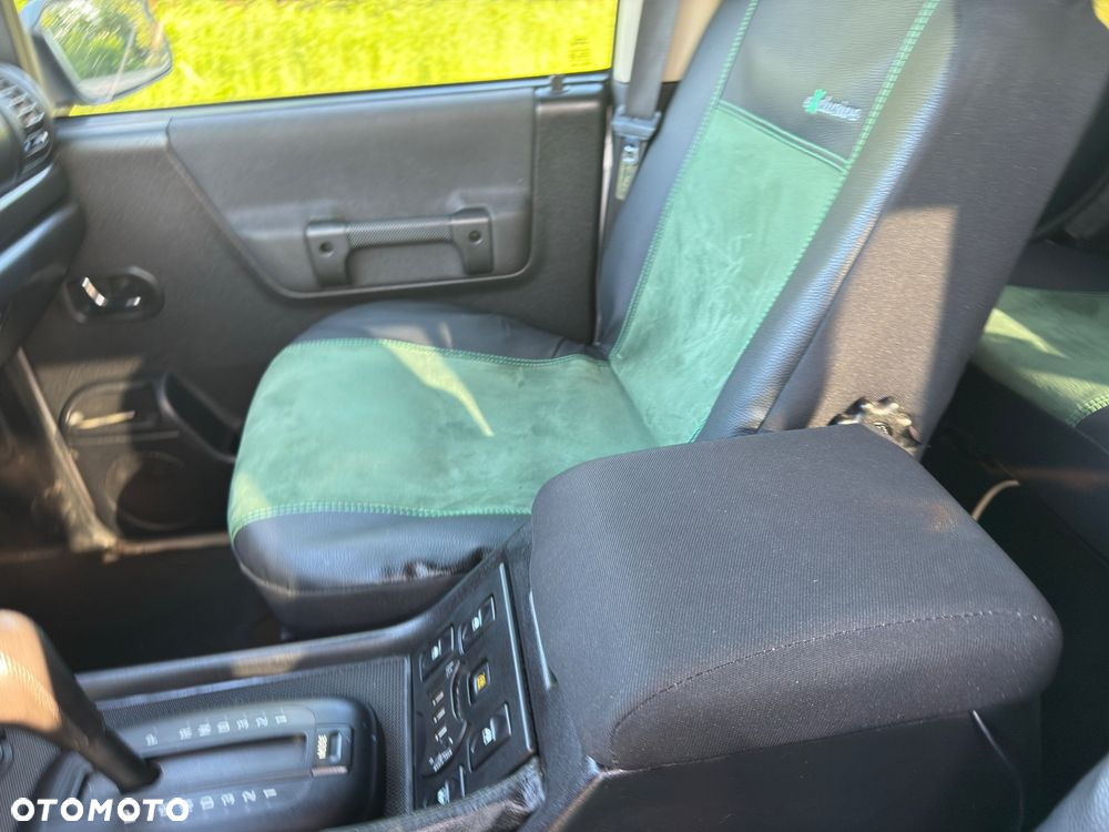 Land Rover Discovery - 29