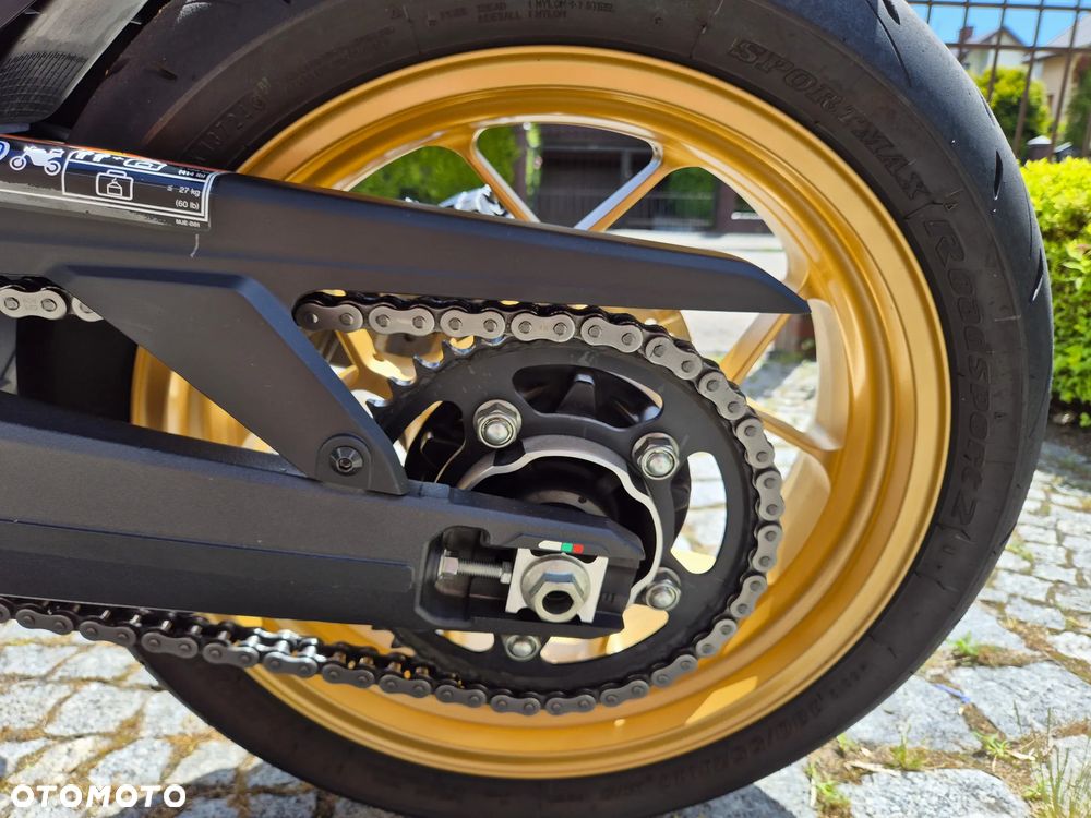 Honda CB - 21