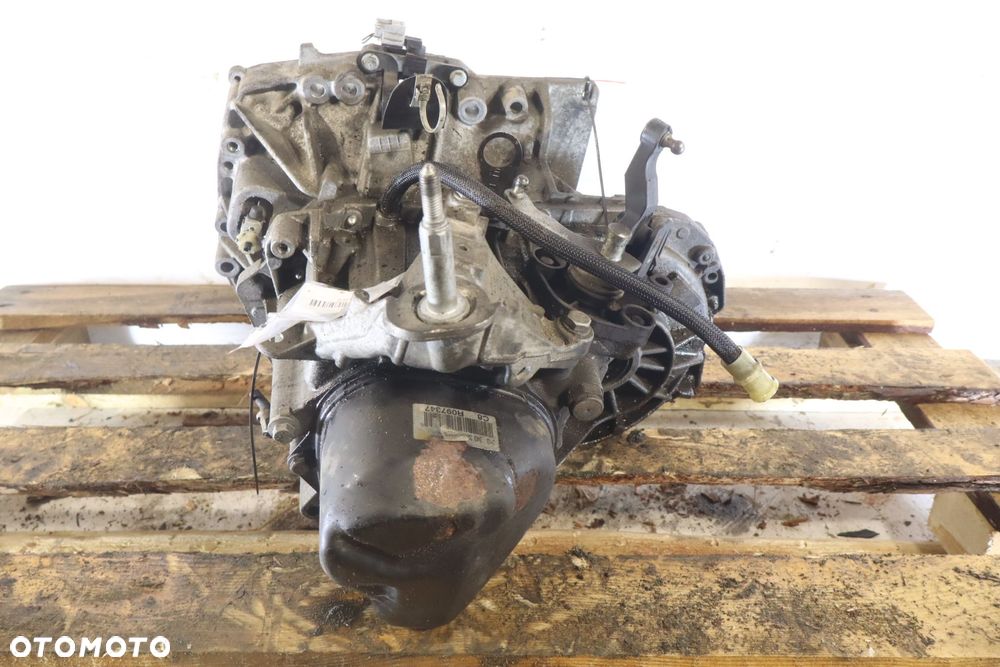 SKRZYNIA BIEGÓW 5 BIEGOWA RENAULT CLIO IV 1.2 JH3343 - 2