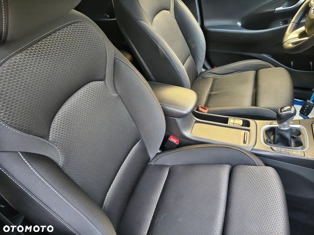 Hyundai i30 1.4 T-GDI Style - 32