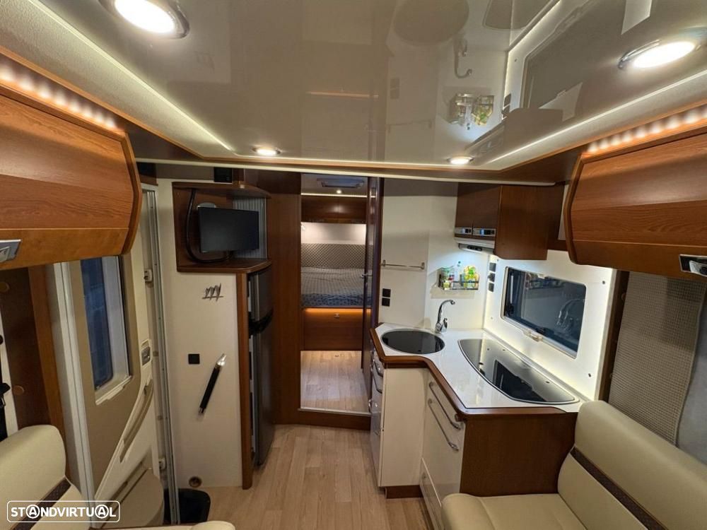 Rapido Serie 6F 696F cama central e basculante - 6
