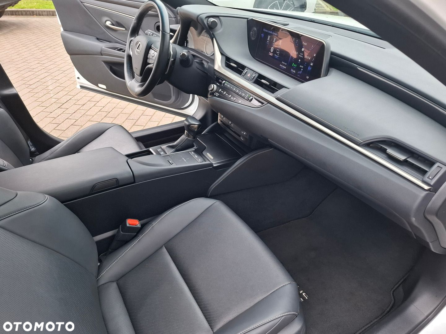 Lexus ES - 20