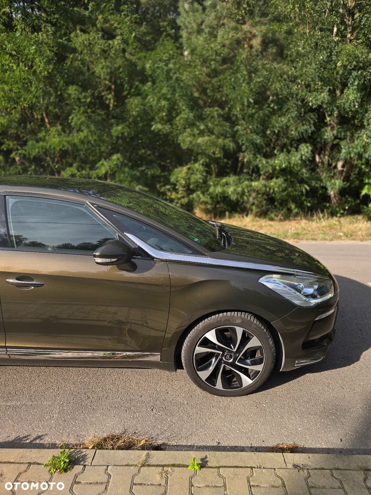 Citroën DS5 THP 155 SoChic - 12
