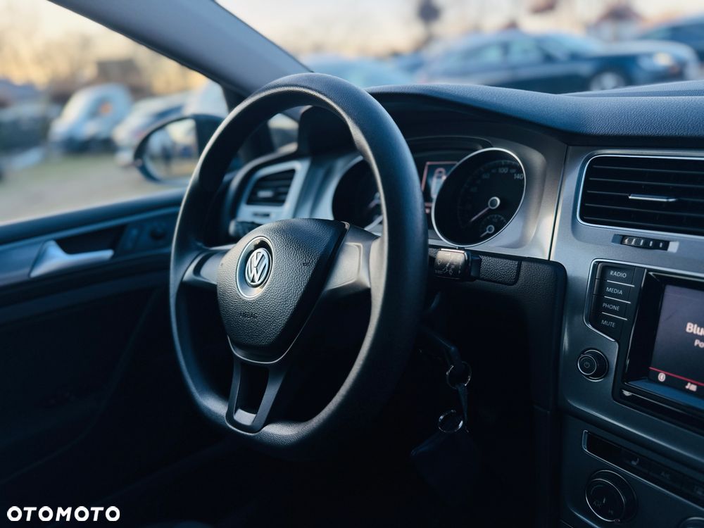 Volkswagen Golf 1.6 TDI BlueMotion Technology Comfortline - 15