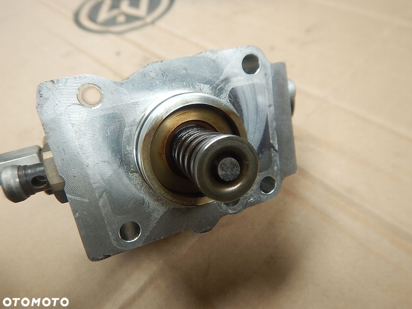 POMPA PALIWA VW GOLF V TOURAN 1.6 FSI 03C127025L - 5