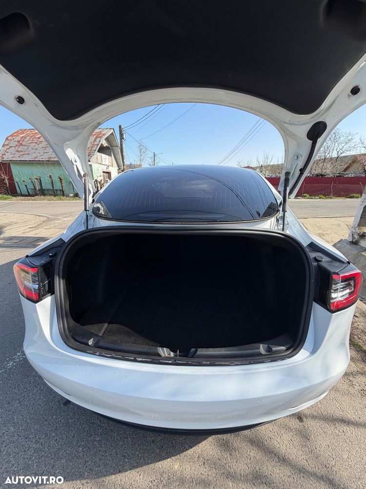 Tesla Model 3 Standard - 7