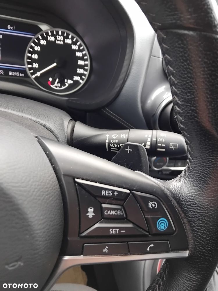 Nissan Juke 1.0 DIG-T N-Connecta DCT - 10