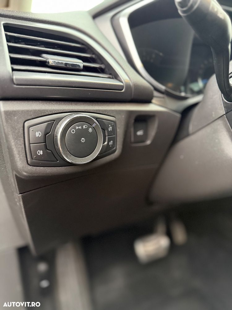 Ford Mondeo 2.0 TDCi Powershift Titanium - 30