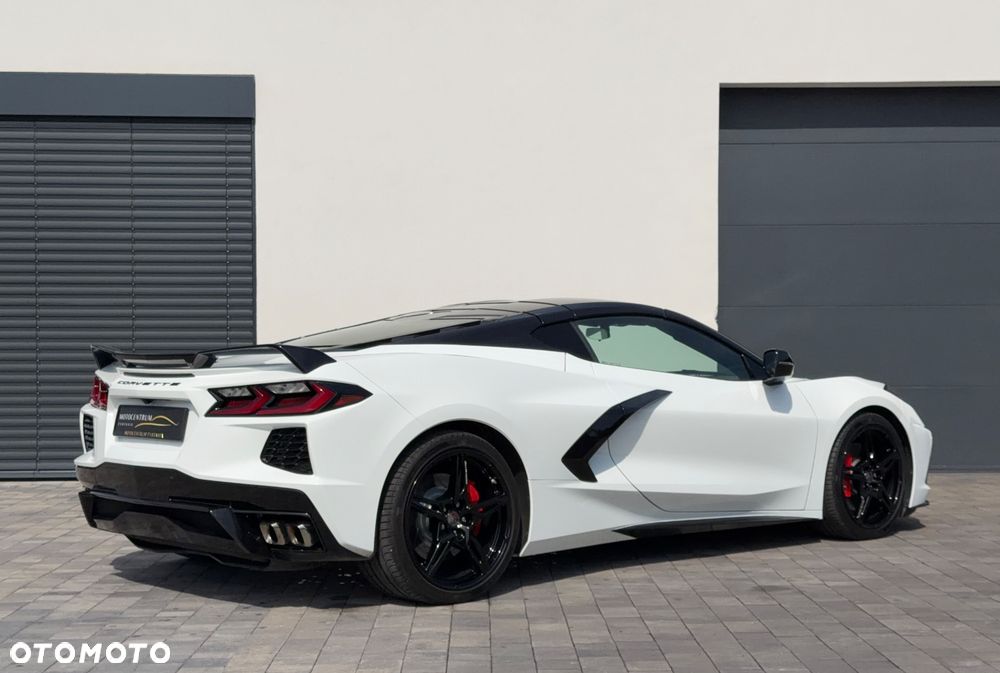Chevrolet Corvette - 5