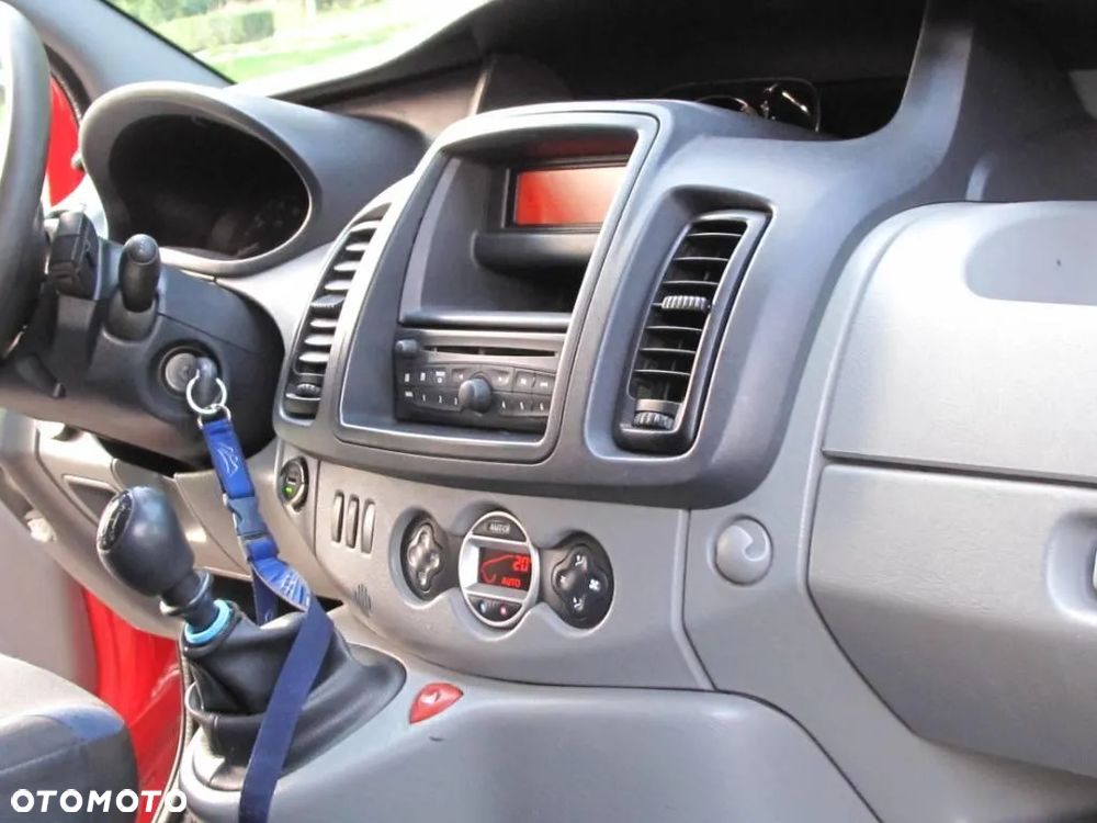 Renault Trafic - 13