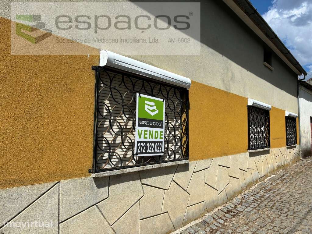 Moradia com logradouro - Grande imagem: 3/57