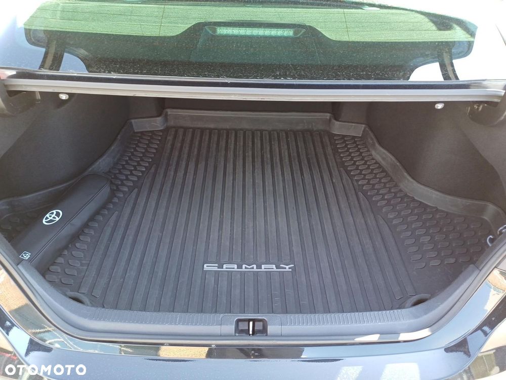 Toyota Camry 2.5 Hybrid Prestige CVT - 12
