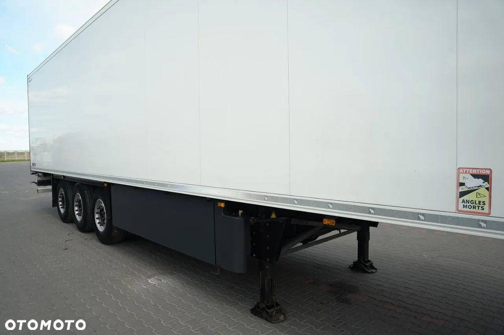 Schmitz Cargobull CHŁODNIA / CARRIER MAXIMA 1300 / OŚ PODNOSZONA / KOSZ NA PALETY - 9
