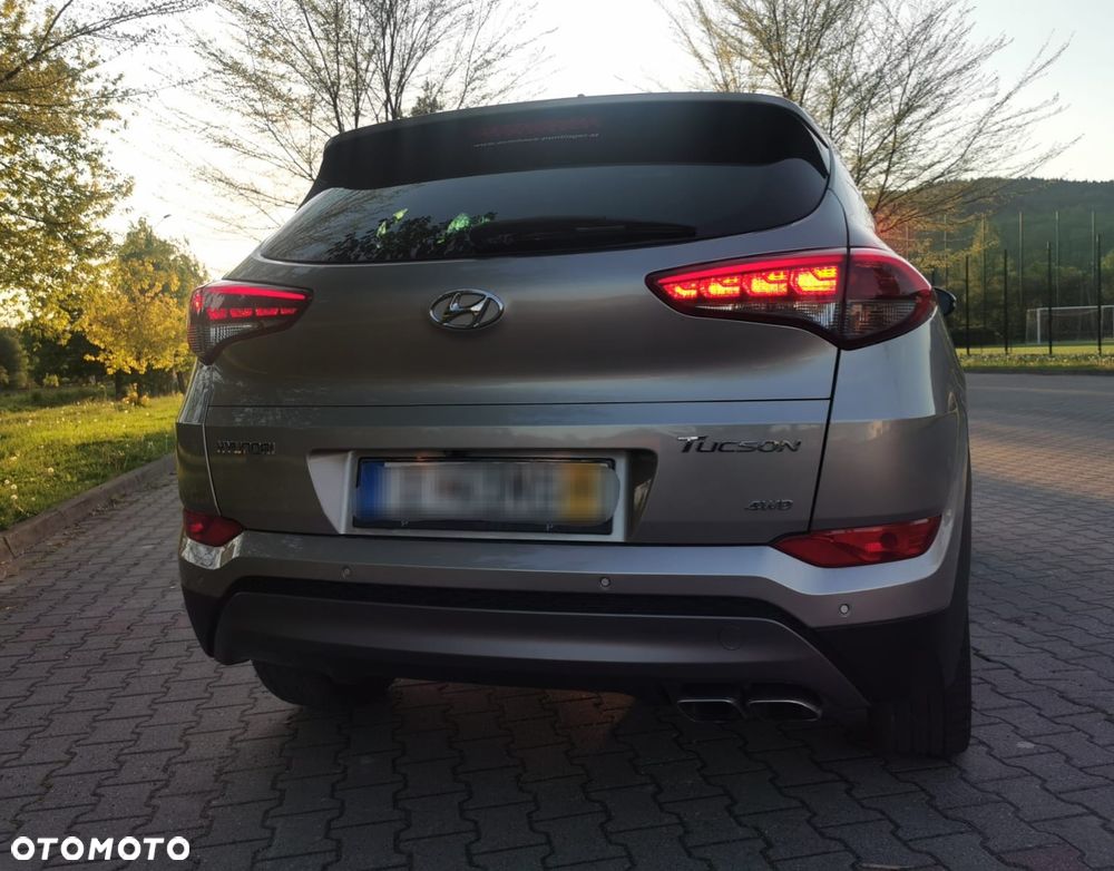 Hyundai Tucson 2.0 CRDi 4WD Intro Edition - 10