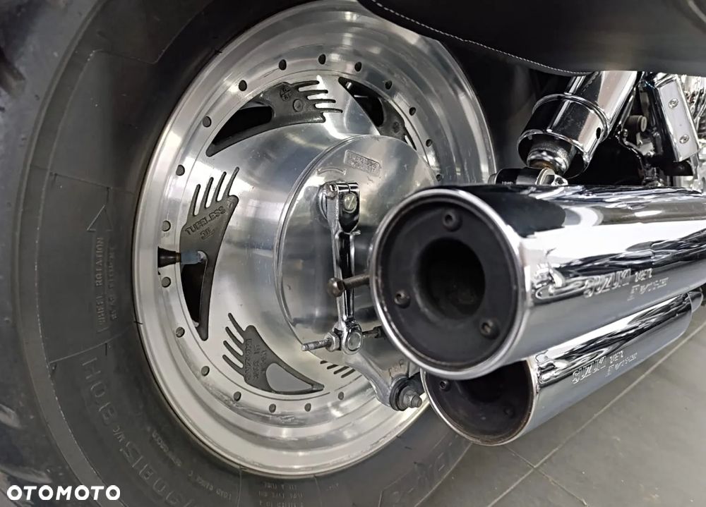 Suzuki Marauder - 17