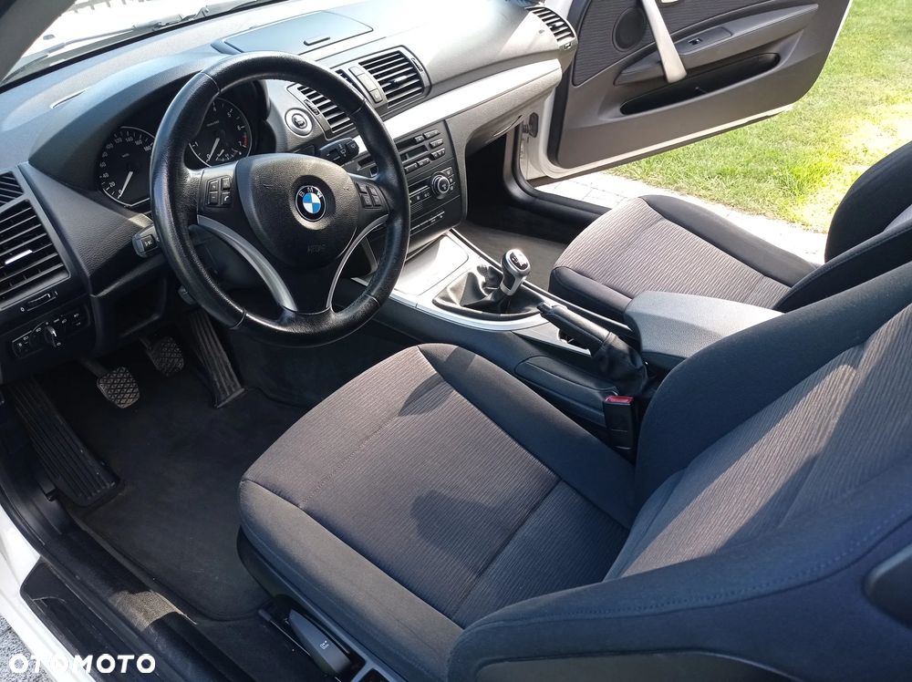 BMW Seria 1 - 18