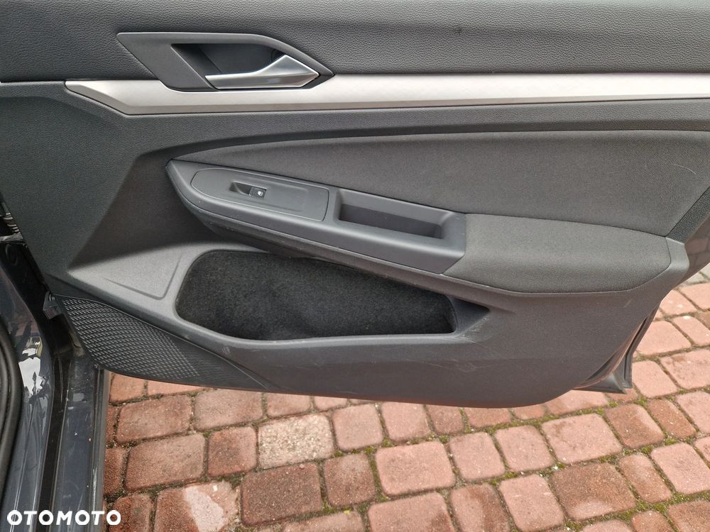 Volkswagen Golf 1.5 TSI EVO Life - 15