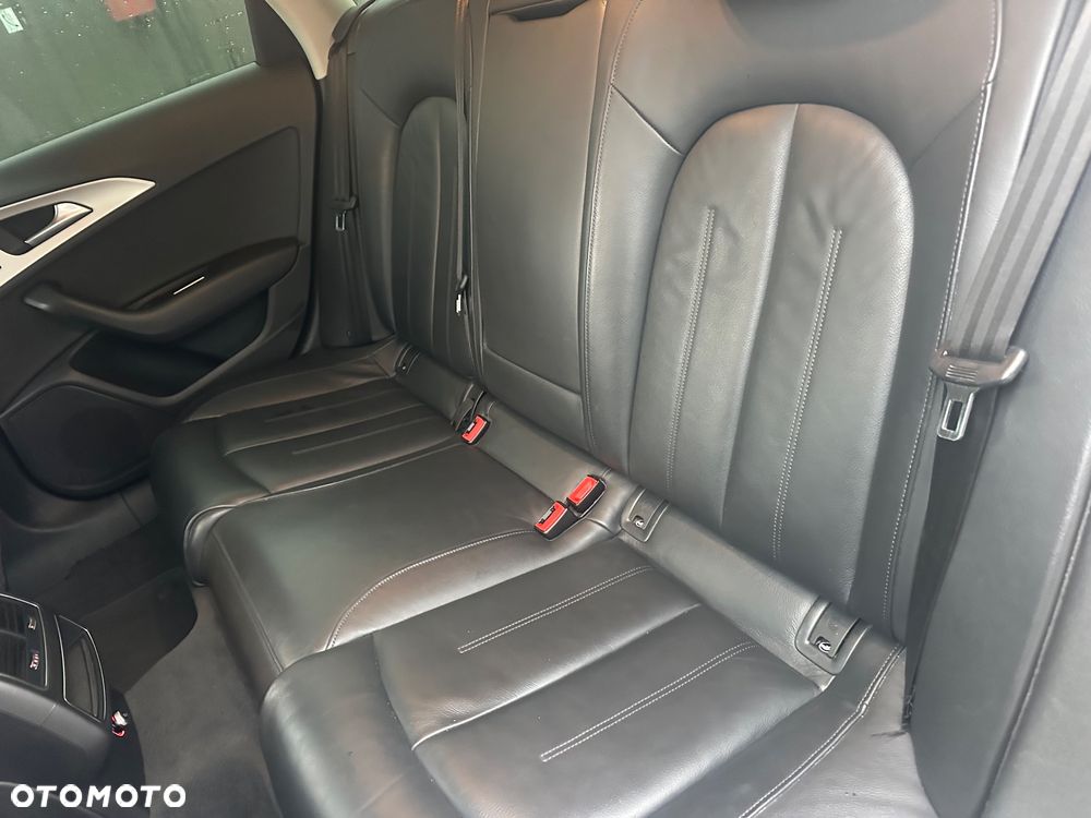 Audi A6 Avant 2.0 TDI Ultra DPF S tronic - 13