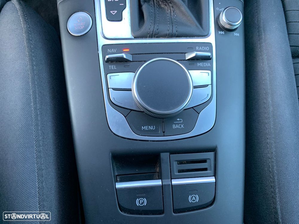 Audi A3 Sportback e-tron 1.4 TFSI S-line S tronic - 25