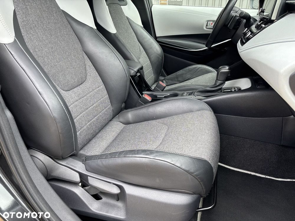 Toyota Corolla - 7