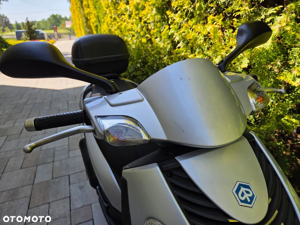Piaggio Carnaby - 11