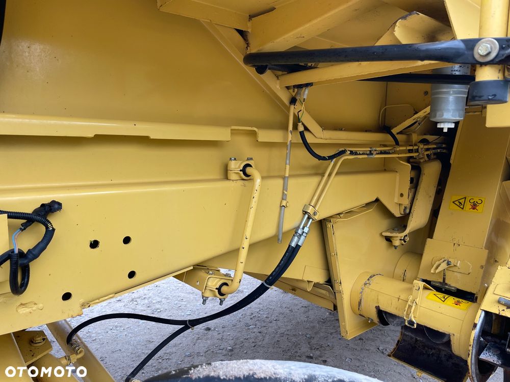 New Holland TC 56 - 14