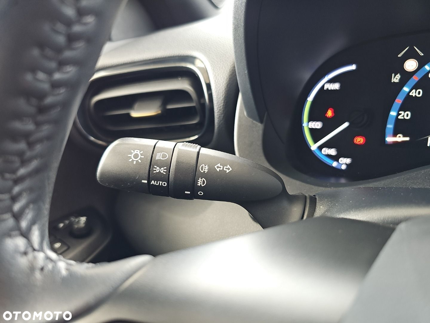 Toyota Yaris Cross - 22