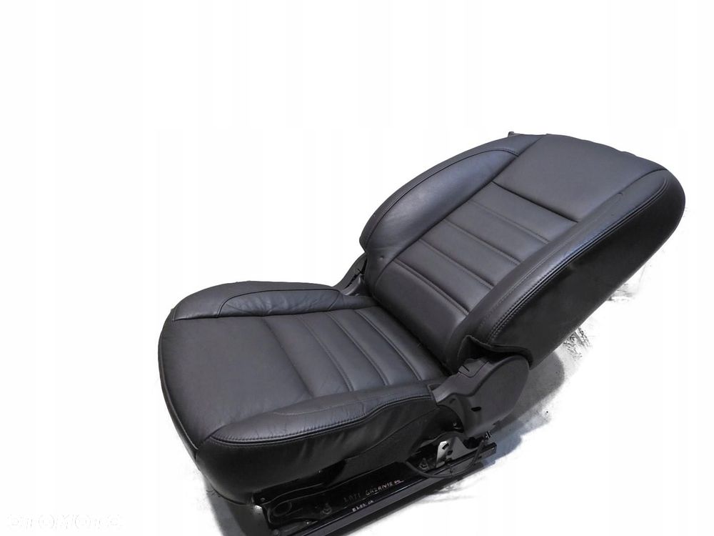 FOTEL PRAWY PRZÓD PODGRZEWANY RENAULT LATITUDE - 1