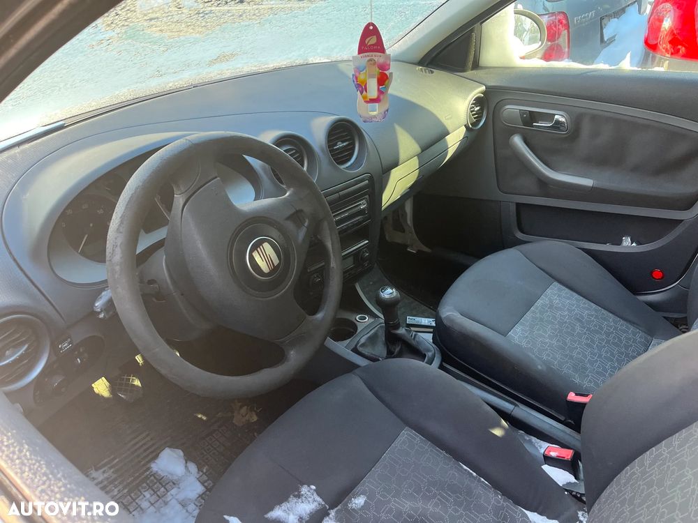 Dezmembrez Seat Ibiza 6L facelift alb 1,4 benzina 2008 BXW - 10