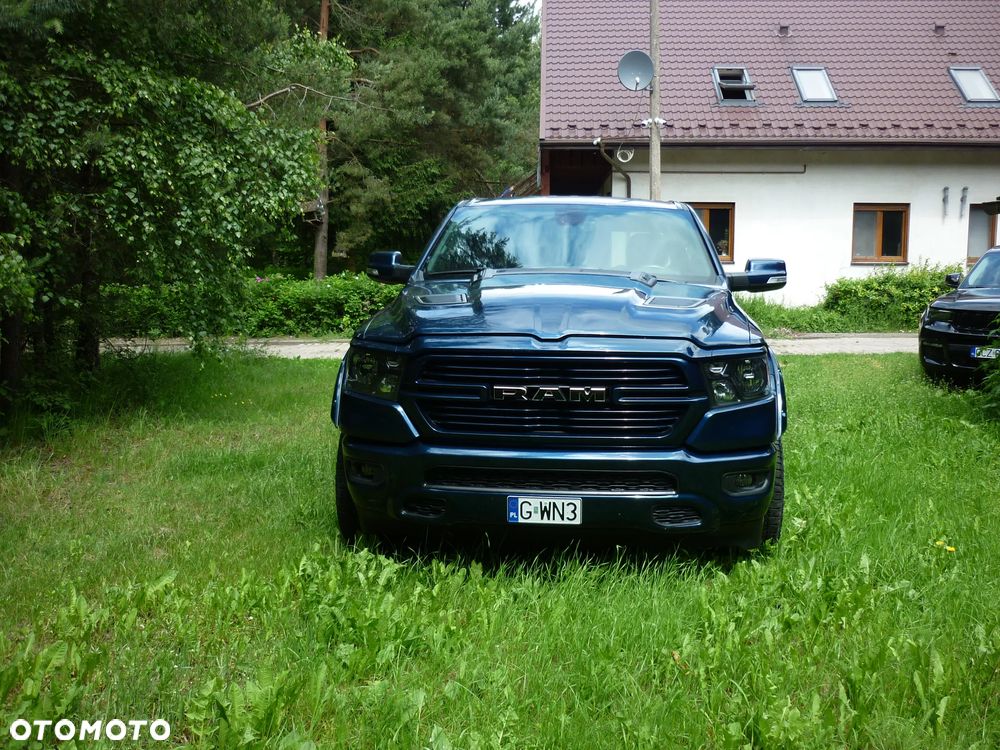 Dodge RAM 5.7 4x4 - 2