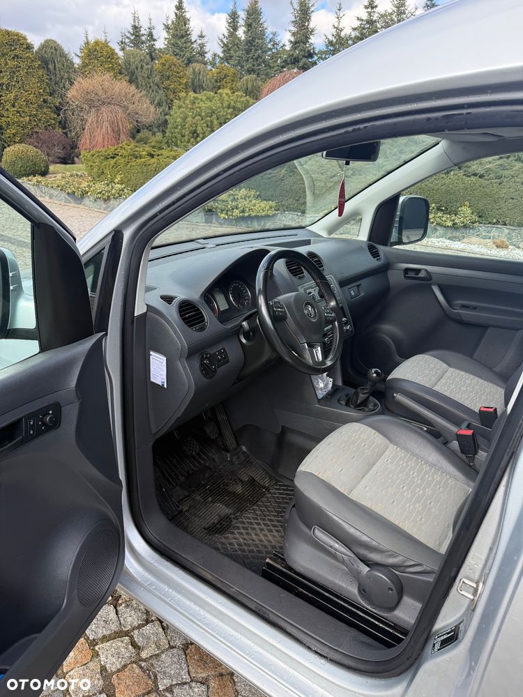 Volkswagen Caddy Trendline BMT - 12