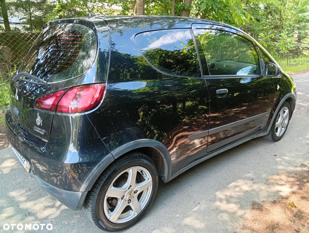 Mitsubishi Colt - 10