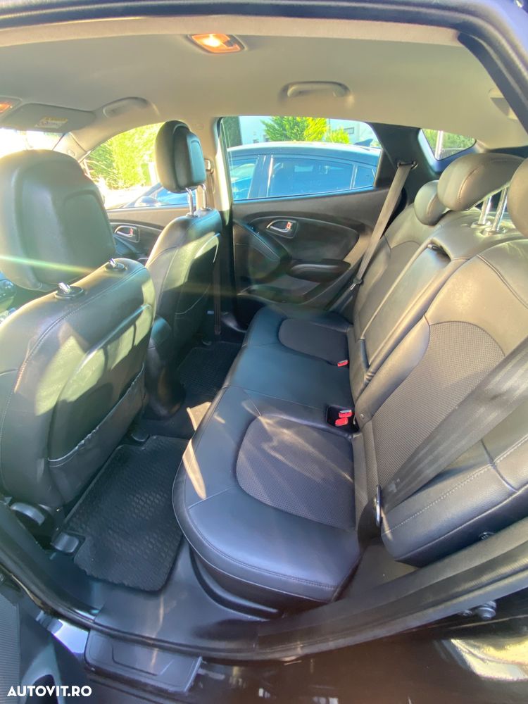 Hyundai ix35 2.0 CRDI 4WD Premium - 11