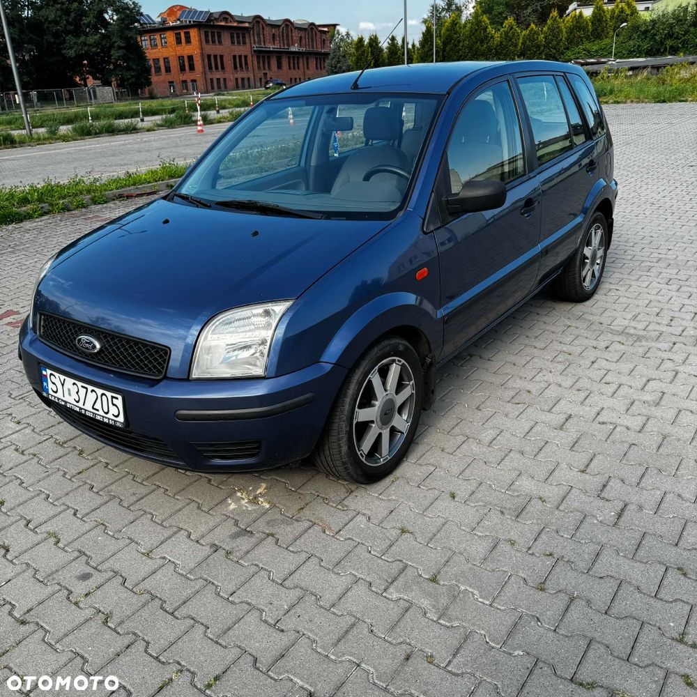 Ford Fusion - 1