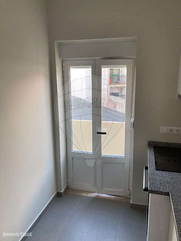 Apartamento T2 para arrendamento - Grande imagem: 4/13