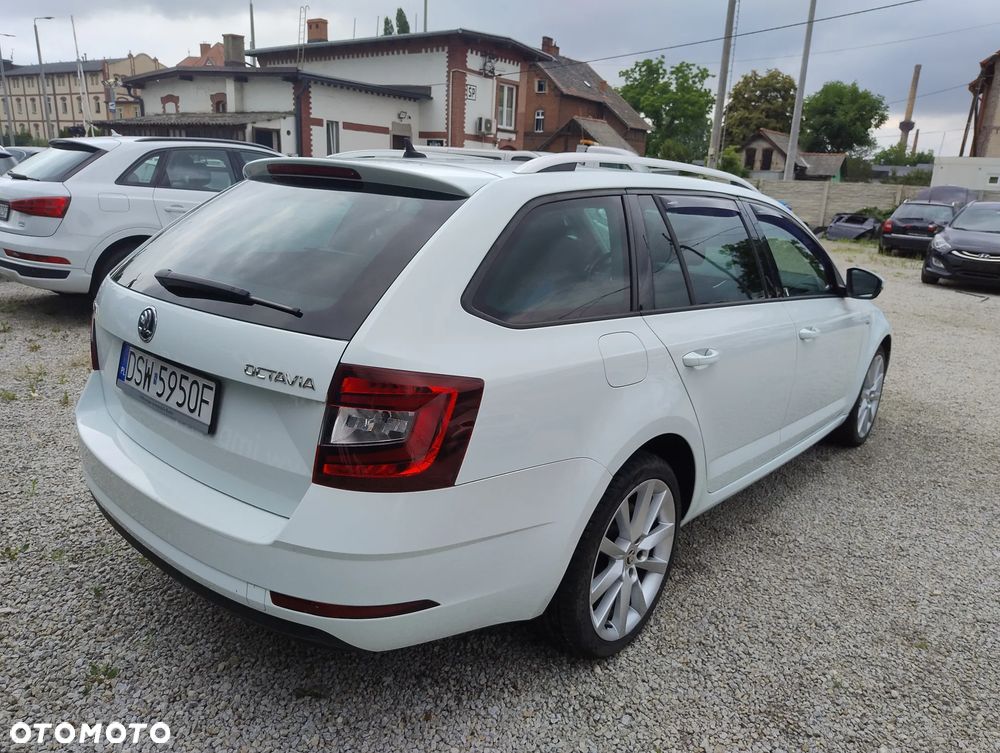 Skoda Octavia 2.0 TDI DSG Style - 20