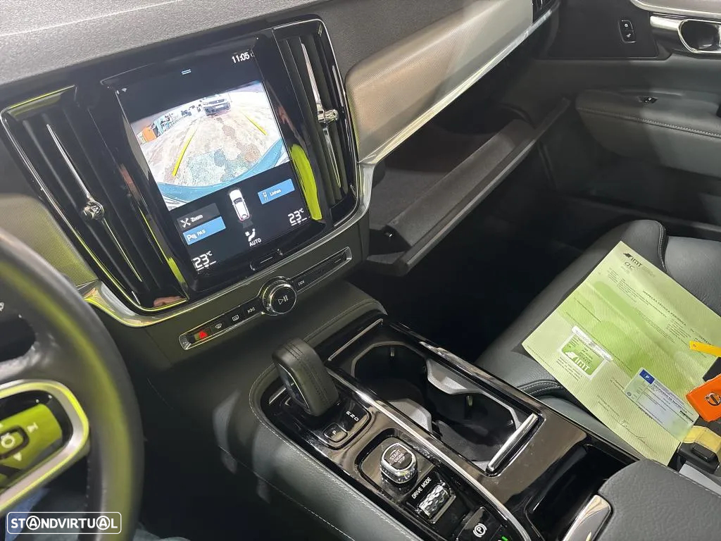 Volvo V90 2.0 T6 PHEV R-Design Expression AWD - 5