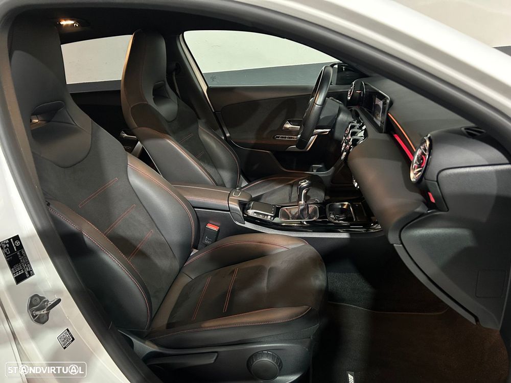 Mercedes-Benz A 160 AMG Line - 16