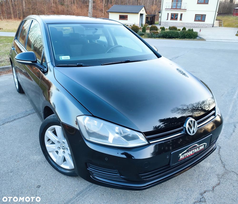 Volkswagen Golf - 6