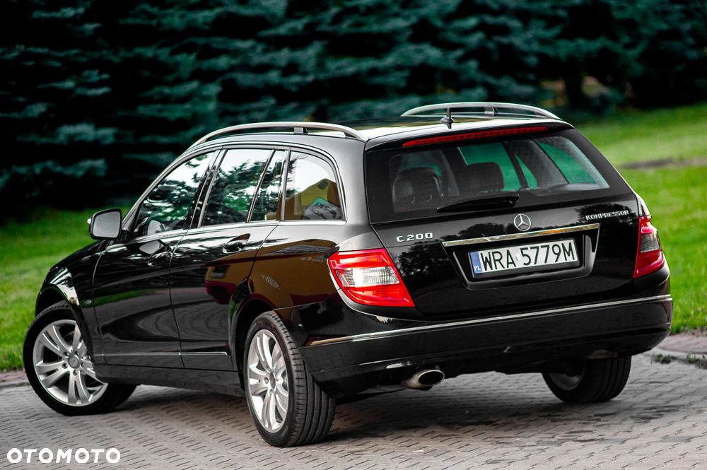 Mercedes-Benz Klasa C 200 7G-TRONIC Avantgarde Edition - 17