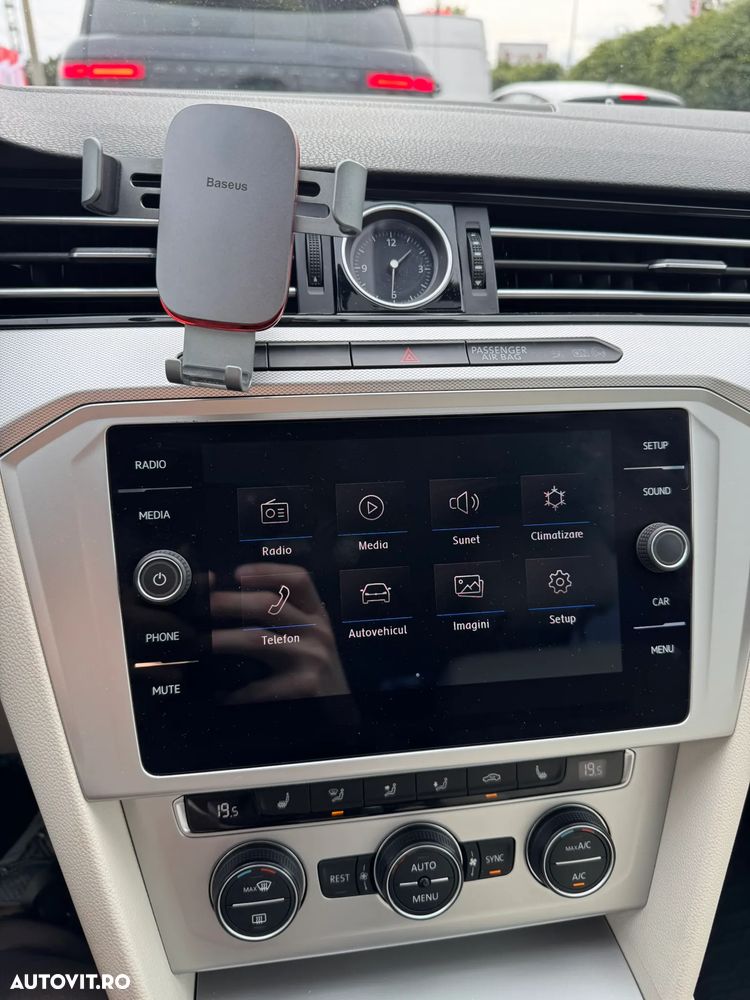 Volkswagen Passat - 26