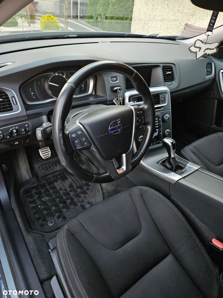 Volvo V60 D3 Drive-E Kinetic - 12