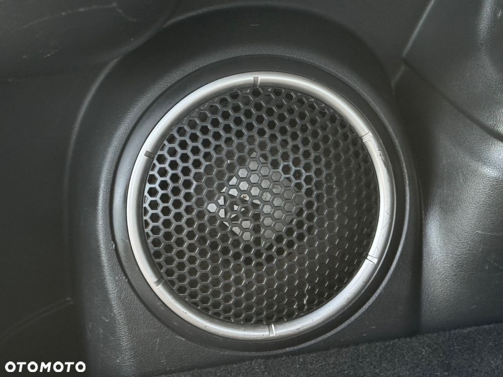 Mitsubishi Outlander PHEV Instyle NAVI + - 10