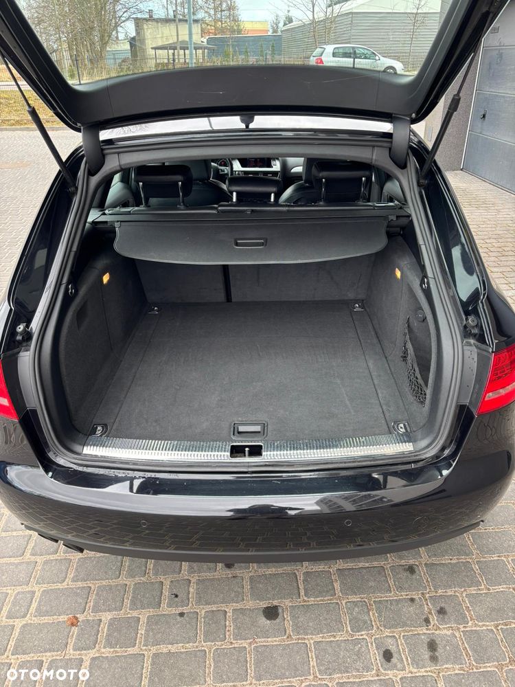 Audi A4 Avant - 10
