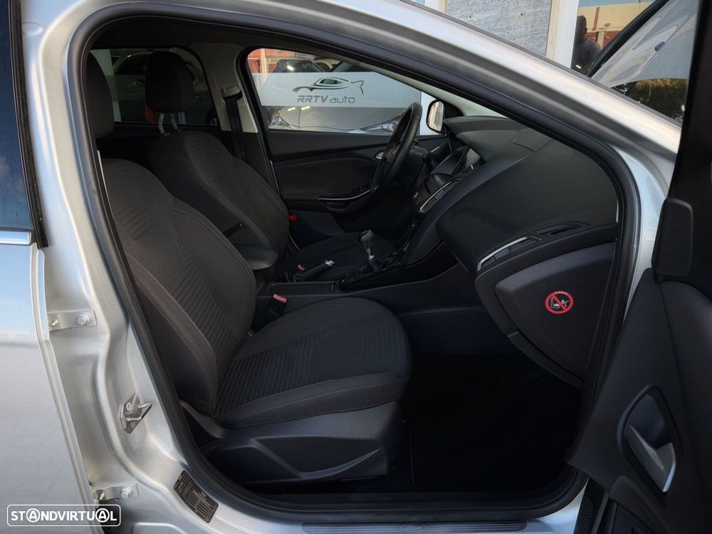 Ford Focus SW 1.5 TDCi EcoBlue Titanium - 15