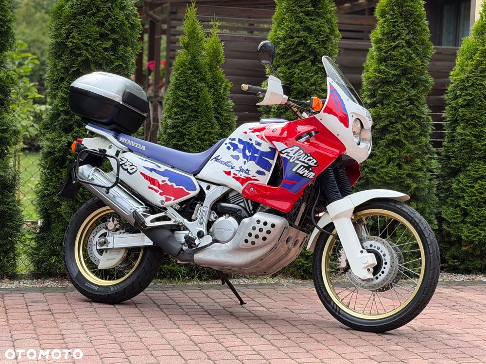 Honda XRV - 2