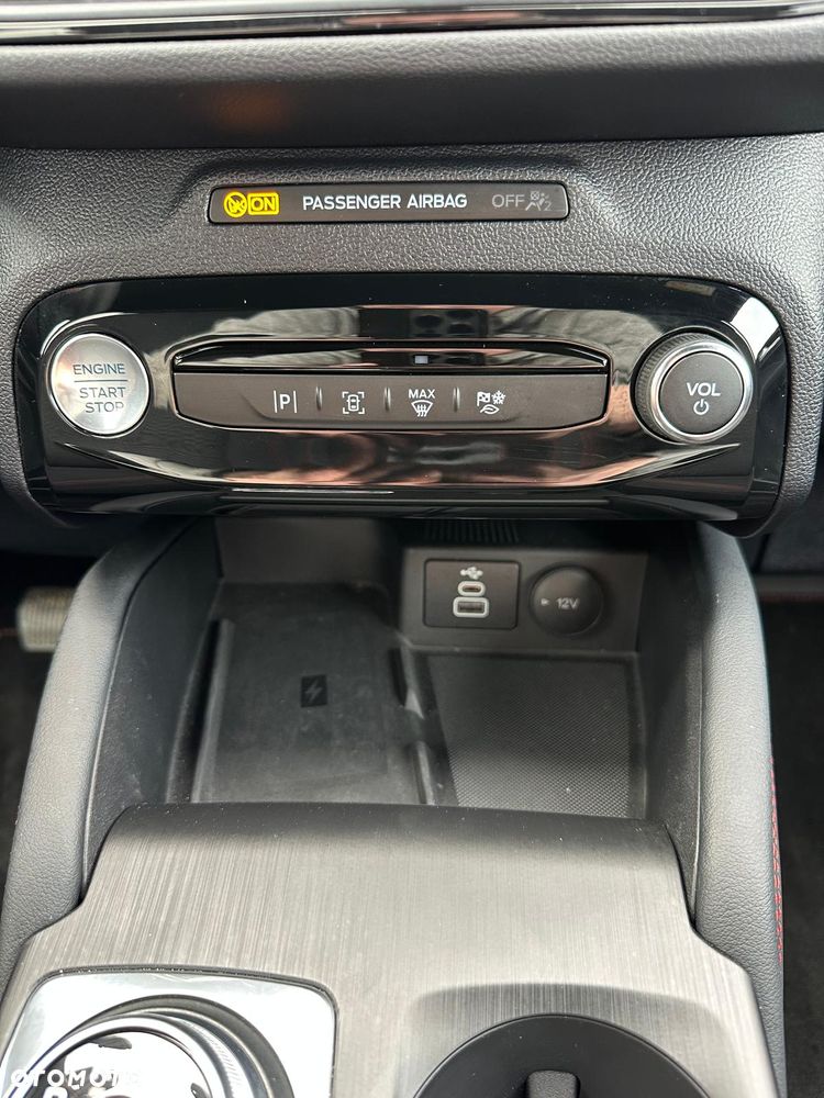 Ford Kuga 2.5 Duratec FHEV ST-LINE - 10