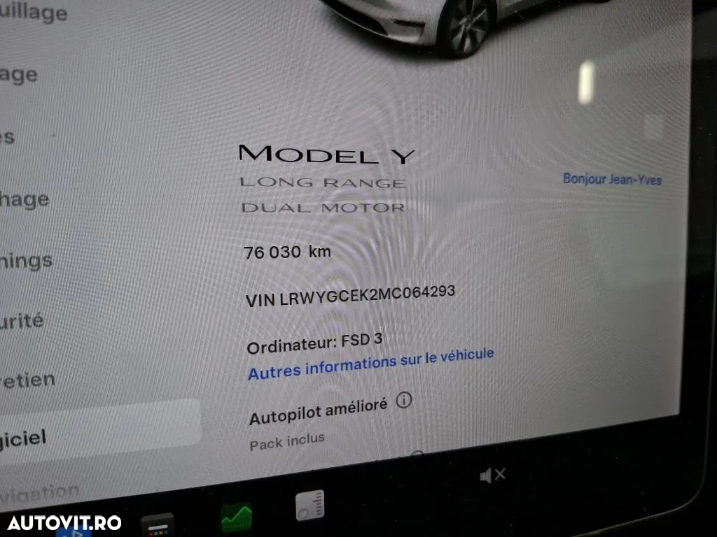 Tesla Model Y Long Range Dual Motor AWD - 11